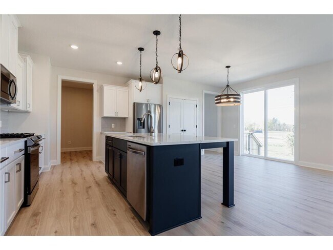 Building Photo - 10226 Arrowwood Path