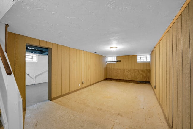 Building Photo - 3958 E Antisdale Rd