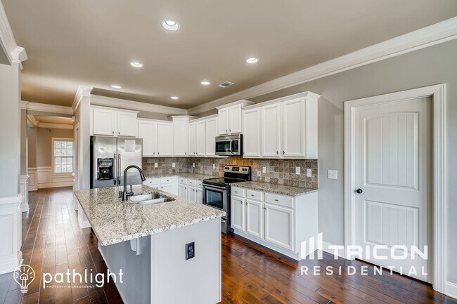 Building Photo - 2706 Holden Spring Dr
