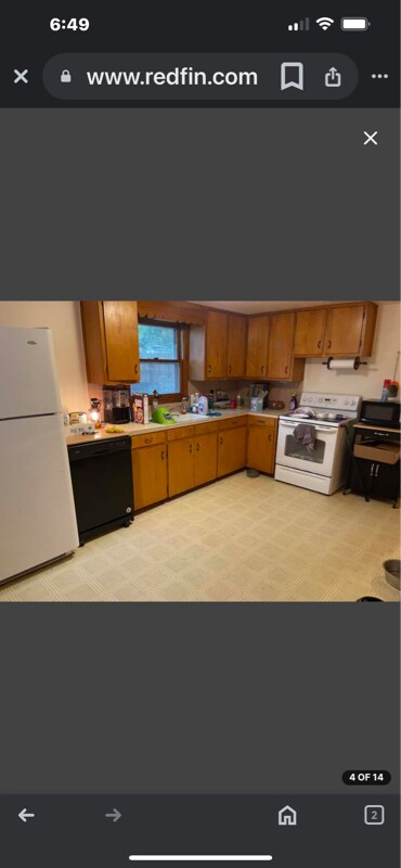 Building Photo - 922 7th St