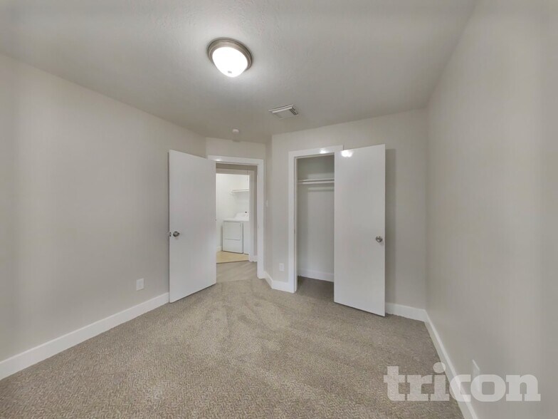 Building Photo - 18835 Atasca Oaks Dr