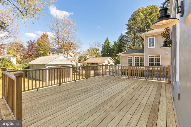 Building Photo - 4201 Bradley Ln