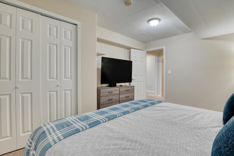 Building Photo - 2631 Thrush Grove