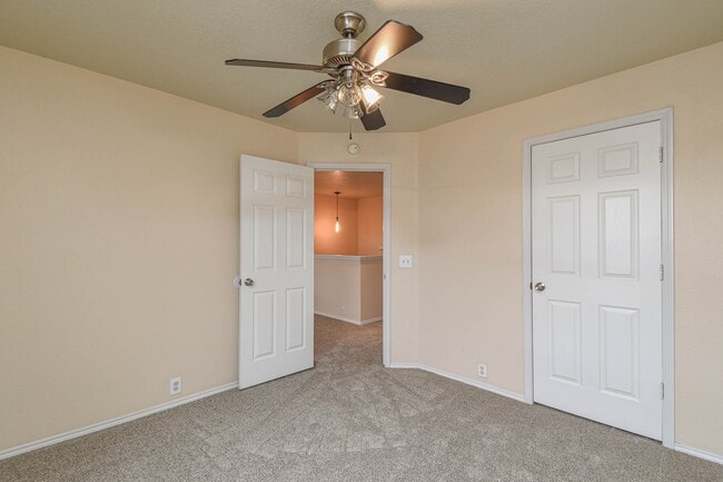 Building Photo - 29704 Sullivan Oaks Dr