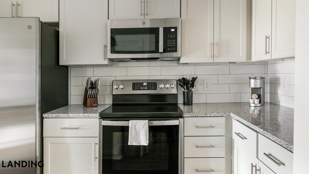 Building Photo - 2110 Birkhall St