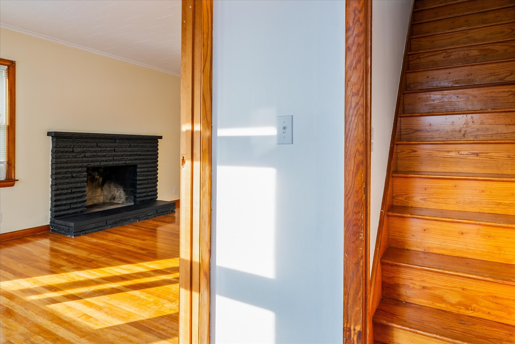 Building Photo - 32 Deland Park B