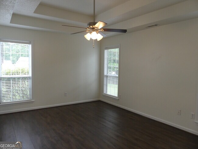 Building Photo - 36 Saratoga Pl