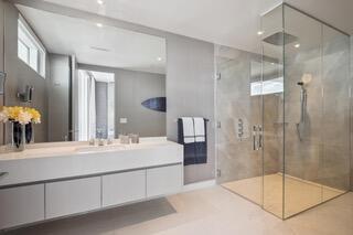 Building Photo - 2241 SE 17th St