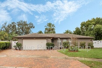 Building Photo - 724 Forest Glen Ct