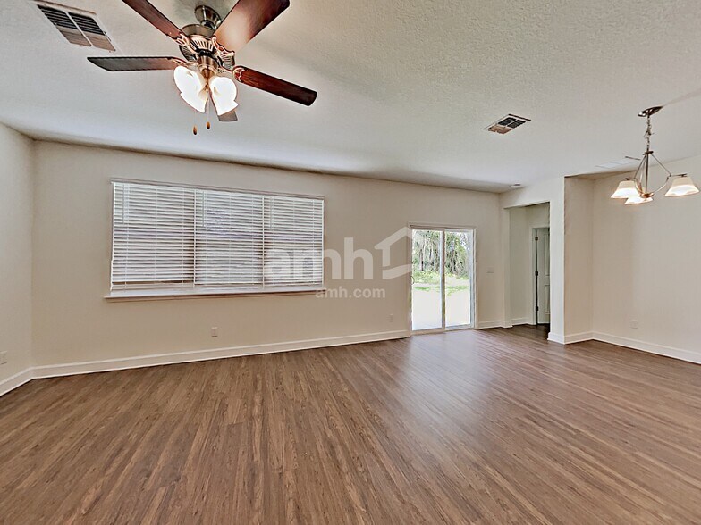 Building Photo - 1889 Silver Point