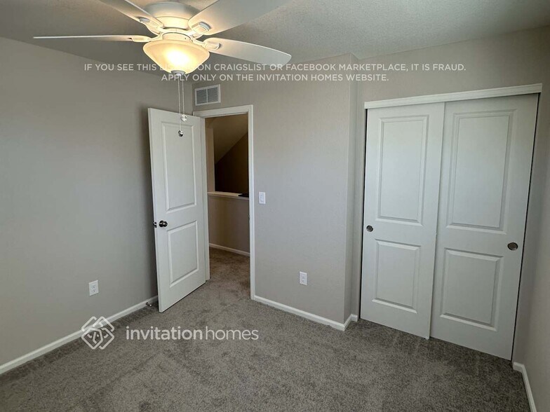 Building Photo - 3341 Streamwood Dr