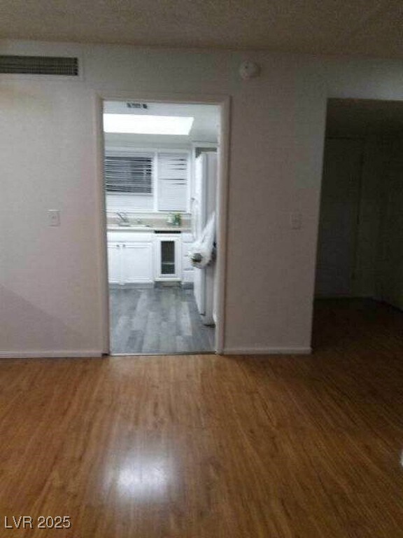 Building Photo - 2818 Calle Del Oro