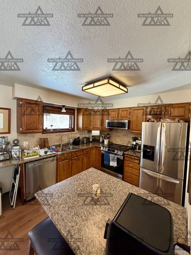 Building Photo - Spacious North Pole Home | 3 Bed, 2 Bath | Fenced Yard + Pet Friendly