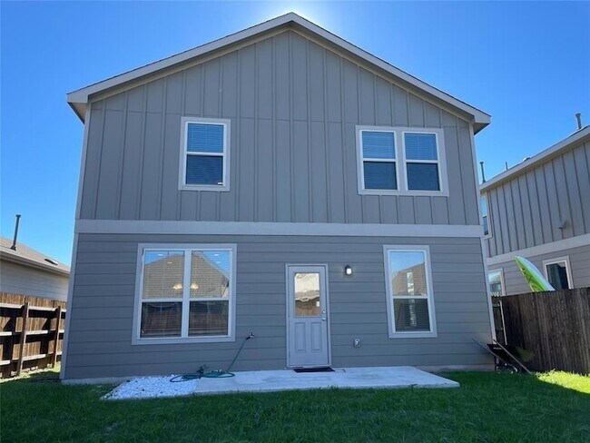 Building Photo - 276 La Dera Dr
