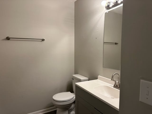 Building Photo - 1100 Crescent Dr