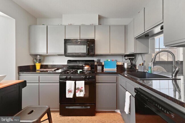 Primary Photo - 5960 Millrace Ct