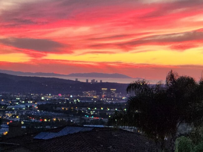 Building Photo - 3 Bedroom Montecido Condo with Amazing Views