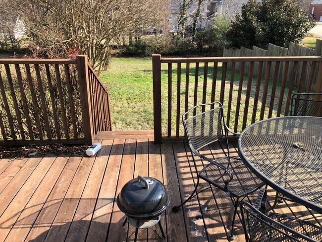 Building Photo - Charming 1920s Bungalow Steps from Downtow...