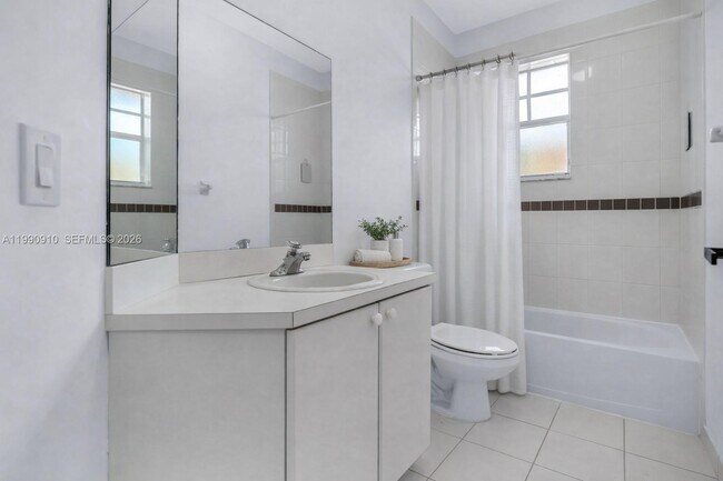 Building Photo - 4977 SW 135th Way