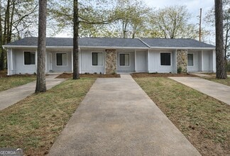 Building Photo - 100 Summerwood Dr