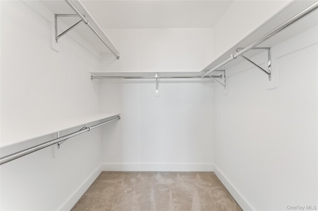 Building Photo - 175 Huguenot St