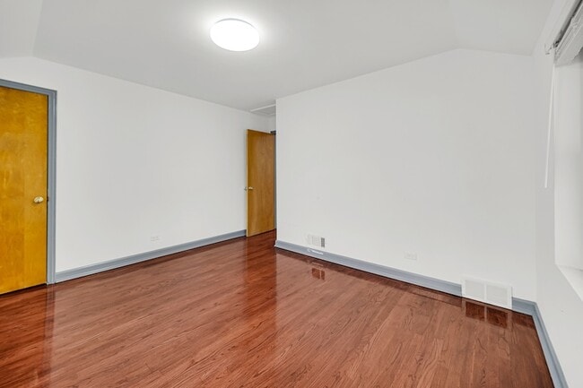 Building Photo - 6423 N Seeley Ave