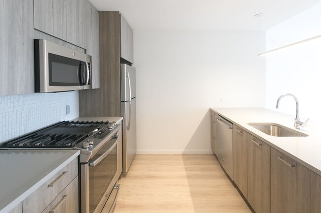 Interior Photo - Solstice on the Park