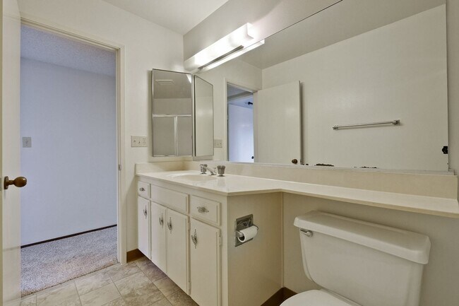 Building Photo - Wow! What a Great Home! Available Soon!