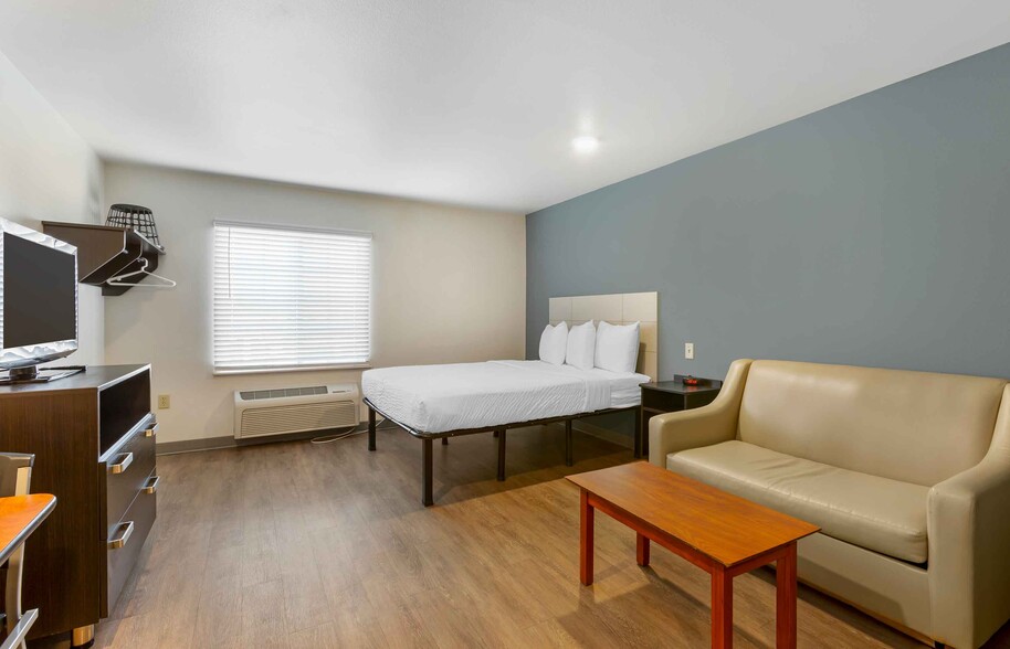 Building Photo - Furnished Studio-Phoenix - North