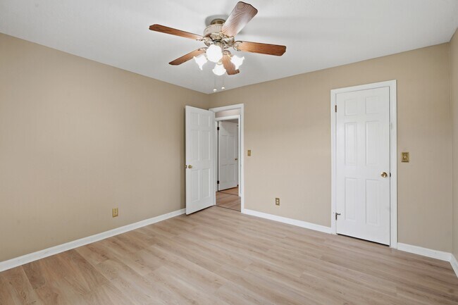 Building Photo - 1202 Patetown Rd