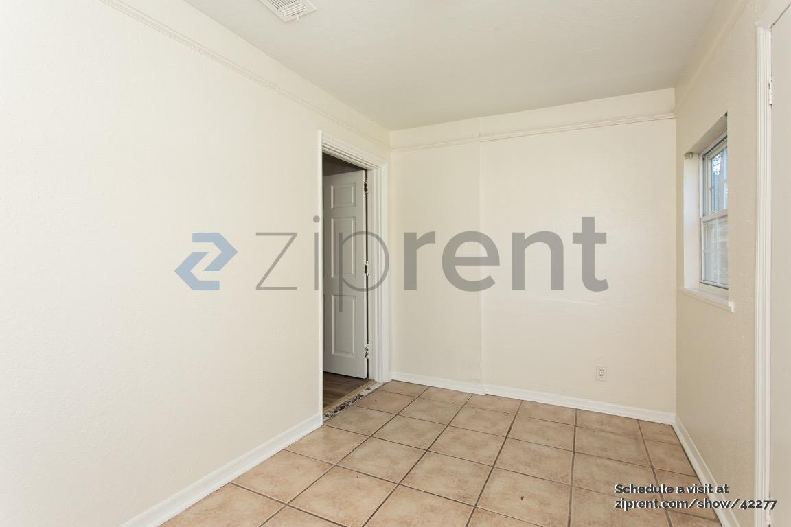 Building Photo - 1617 Campus St