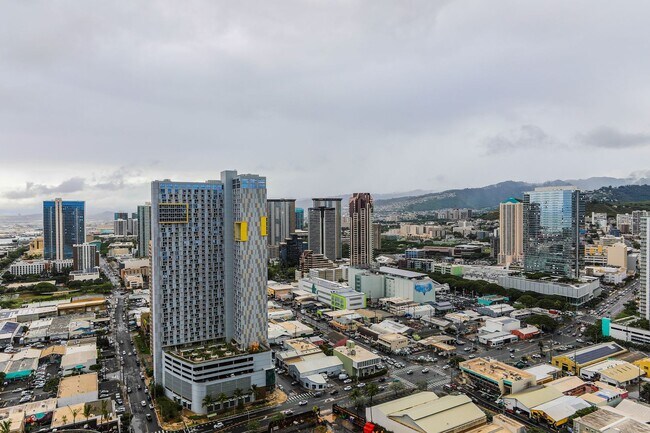 Building Photo - KOULA 2b2b1pkg Ready to Move In!