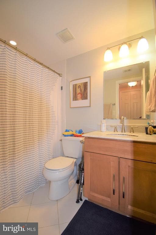 Building Photo - 610 N West St