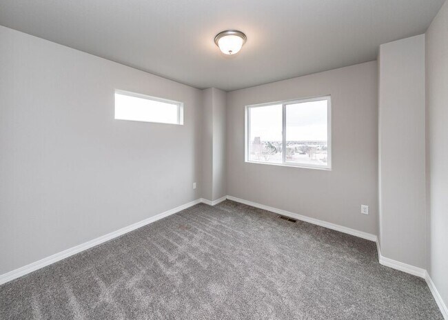 Building Photo - 4037 Jericho Loop