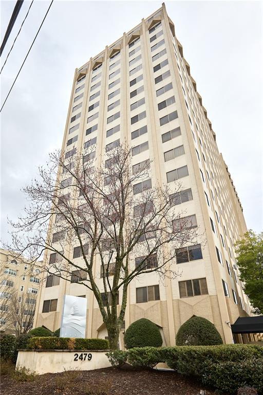 Building Photo - 2479 Peachtree Rd NE