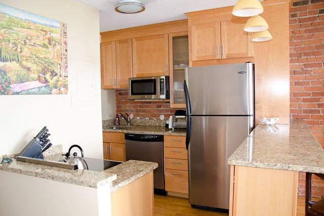 Building Photo - 482 Beacon St