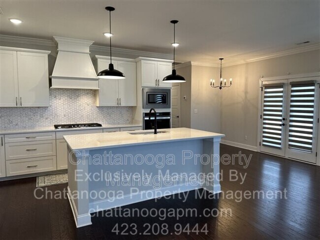 Building Photo - 1526 Bowtie Rd