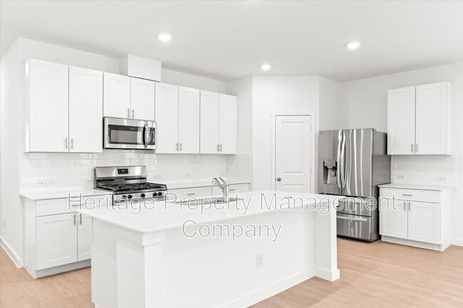 Building Photo - 4044 Rock Ml Dm