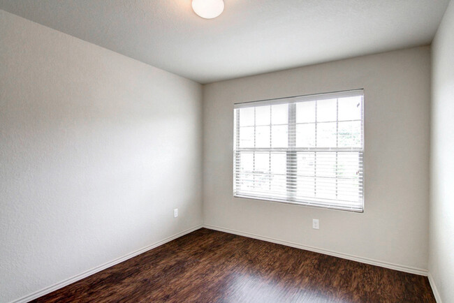 Building Photo - Aspen Park West - 2818 Aspen Meadow, San A...
