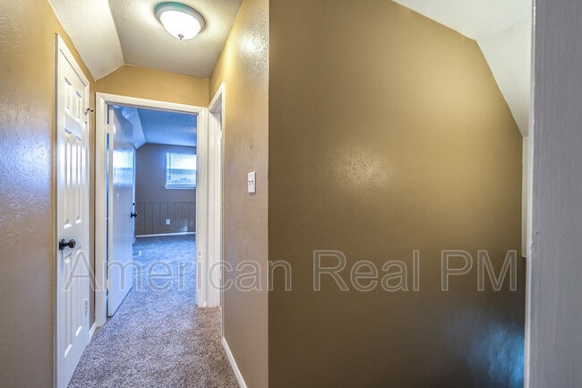 Building Photo - 1954 Mims St