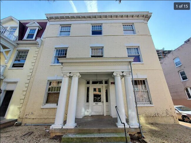 Primary Photo - 505 W Grace St