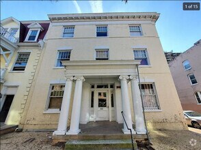 Building Photo - 505 W Grace St