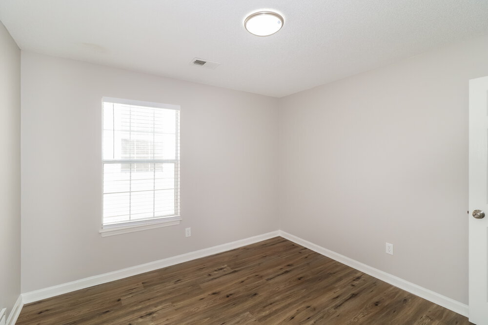Building Photo - 6844 Kamali Ave