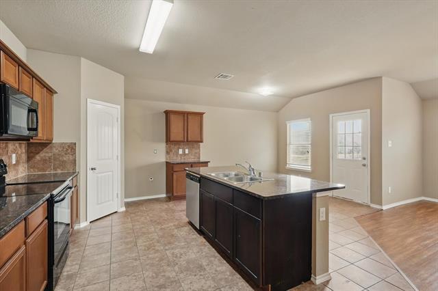 Building Photo - 1101 Roman Dr