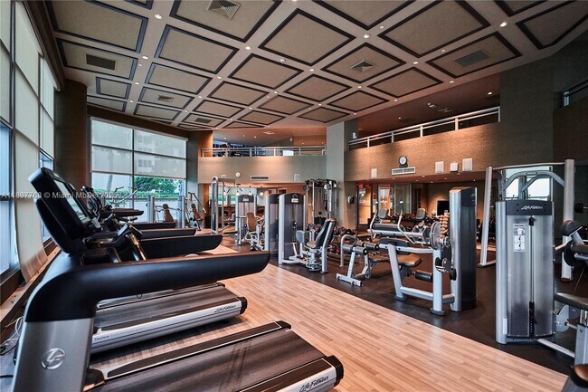 Building Photo - 3101 S Ocean Dr