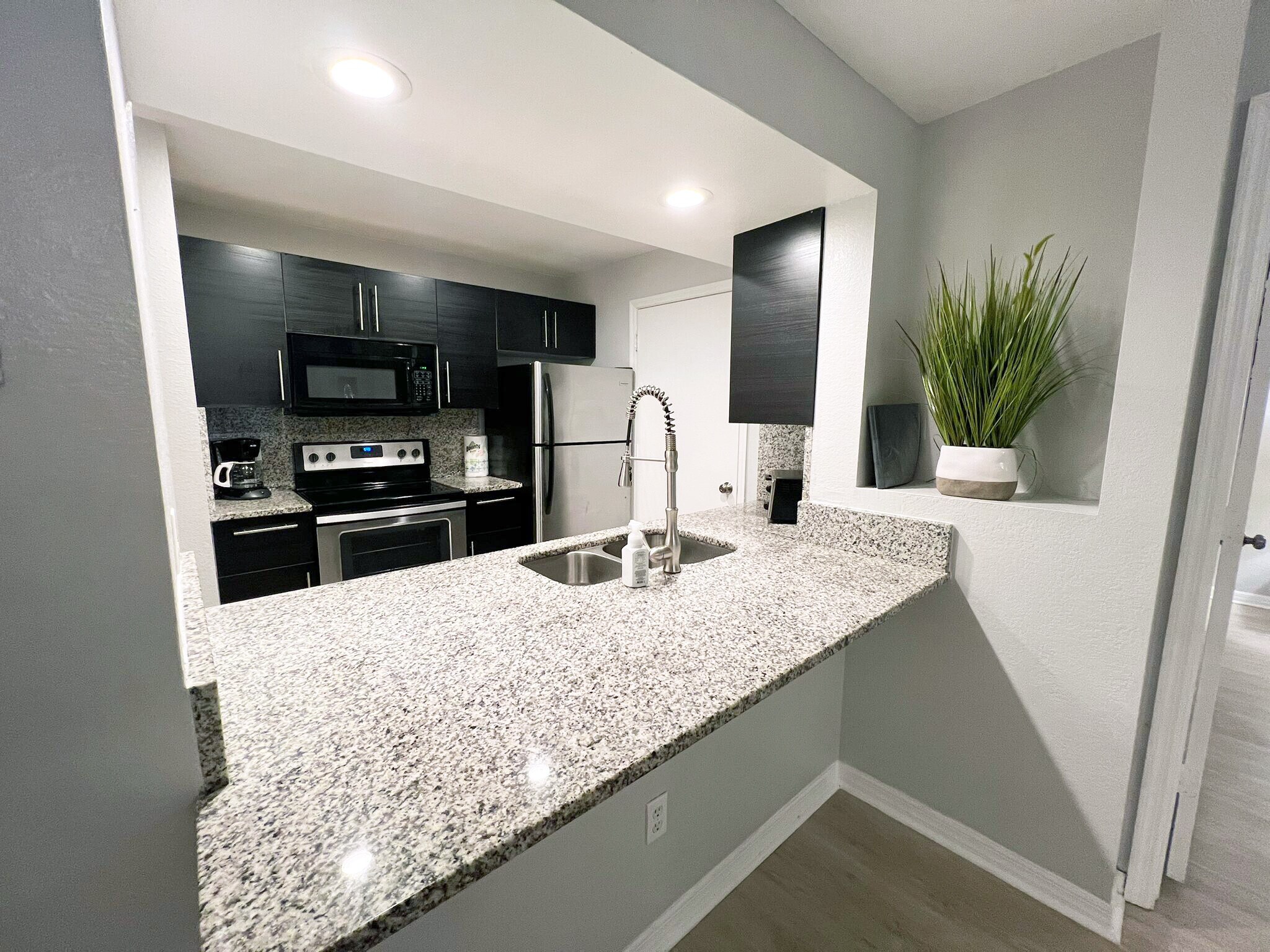 Kitchen - 7230 Westpointe Blvd