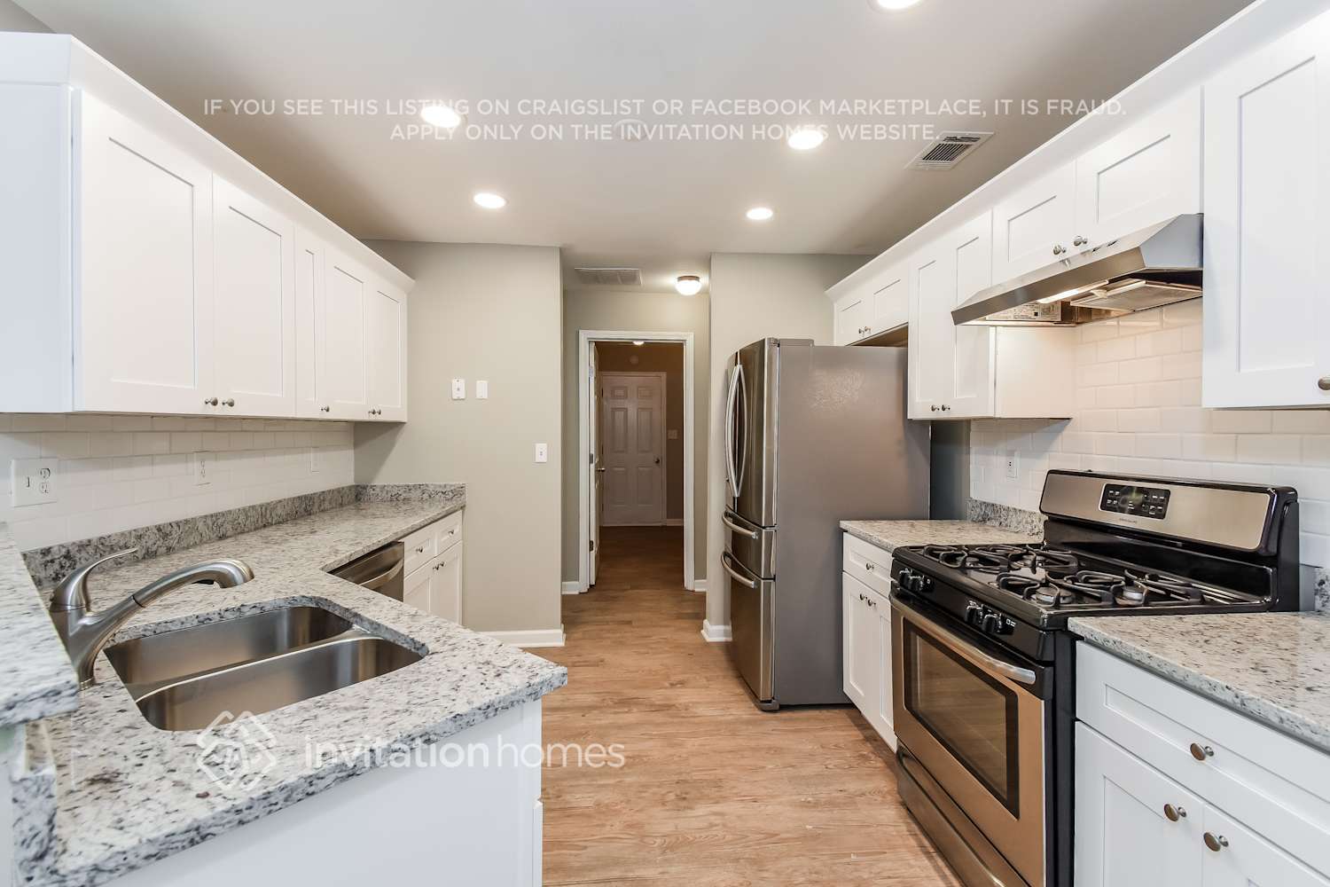 Building Photo - 7555 Golden Sands Dr