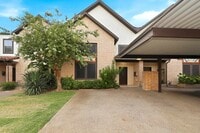 Building Photo - 2445 Monarch Dr