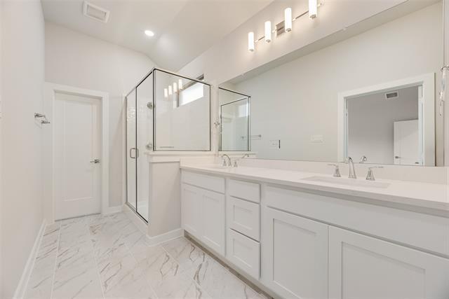 Building Photo - 3508 Teasdale Dr