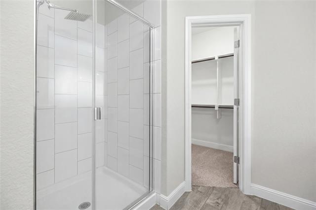 Building Photo - 16032 Farringdon St